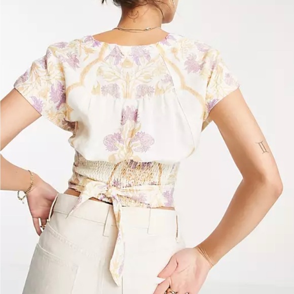 Free People - Arielle Printed Top in Light Combo Revolve linen (Medium) - Picture 5 of 14